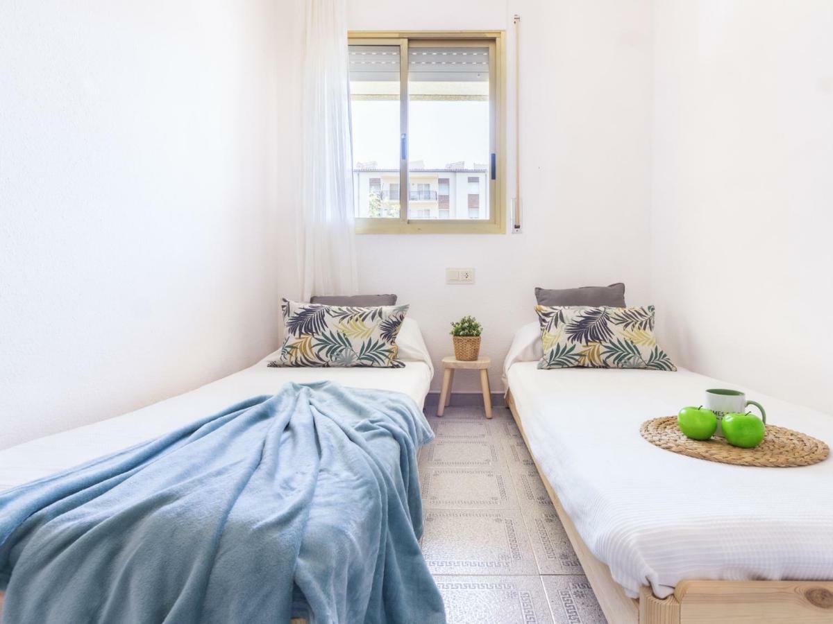 Homes & Go Albeniz Basic La Pineda Zewnętrze zdjęcie