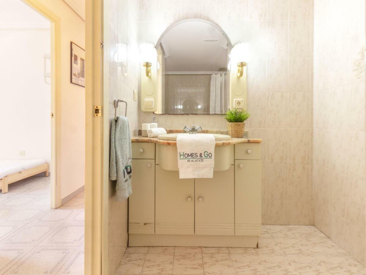 Homes & Go Albeniz Basic La Pineda Zewnętrze zdjęcie