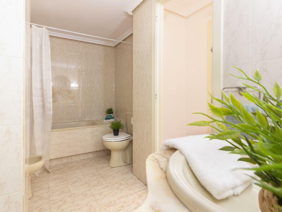 Homes & Go Albeniz Basic La Pineda Zewnętrze zdjęcie